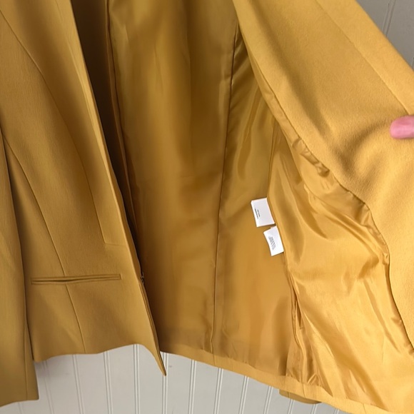 Kasper Yellow Mustard Minimalist Design Blazer sz M - Picture 10 of 15